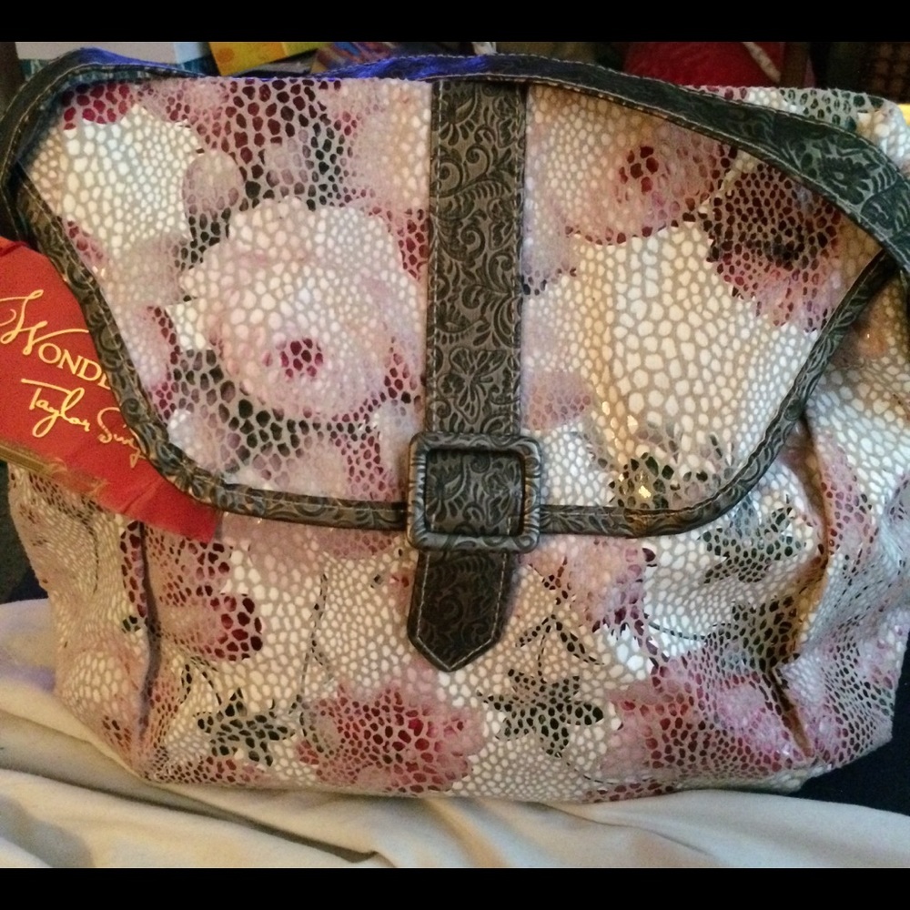 Taylor Swift Wonderstruck Purse.
